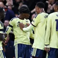 Arsenal vence jogo apertado e segue na cola do City na Premier League imagem