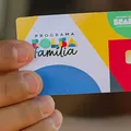 Bolsa Família tem calendário antecipado e novo valor começa a ser pago; veja datas imagem