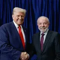 Brasil e EUA negociam fim do tarifaço após ligação entre Lula e Trump imagem