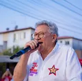 Caetano comanda carreata em apoio a Lula no último dia de campanha imagem