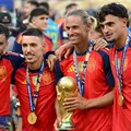 Campeão da Copa do Mundo anuncia aposentadoria da seleção espanhola imagem