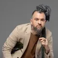Cantor Séo Fernandes retoma carreira no axé sem abandonar a fé imagem
