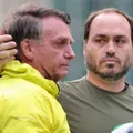 Carlos Bolsonaro é eleito senador por Santa Catarina imagem