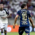 Ceni chama Éverton Ribeiro de "brilhante", mas cobra intensidade imagem