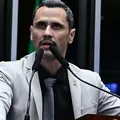 Cleitinho Azevedo é eleito governador de Minas Gerais imagem