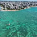 Com mar azul turquesa, paraíso do Nordeste tem orla mais bonita do Brasil imagem