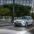 Corolla reage contra a BYD e volta com força às lojas; veja preços imagem