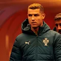 Cristiano se irrita por ficar no banco e faz reunião com Jorge Jesus imagem