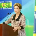 Dilma Rousseff vota em Belo Horizonte e é ovacionada por eleitores imagem