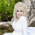 Dolly Parton ganha nova estrela na Calçada da Fama após vandalismo imagem