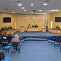 Eleição na Câmara de Cairu é suspensa e reunião de vereadores acaba em confusão imagem