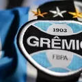 Em débito com o Vitória, Grêmio recebe novo transfer ban da Fifa imagem
