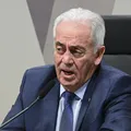 Escala 6x1: Otto oferece 'remédinho' a senador da oposição na CCJ imagem