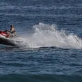 Estudante de medicina desaparece durante passeio de jet ski na Bahia imagem