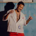 Ex-BBB Lucas Pizane é anunciado como novo vocalista da Duas Medidas imagem