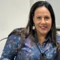 Ex-prefeita omite cobrança de R$ 16 milhões em dívidas imagem