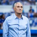 Ex-técnico da Seleção, Tite negocia acerto com gigante da Série A imagem