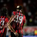 Ex-Vitória tem grave lesão após sofrer pancada na cabeça imagem