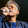Ex-vocalista da banda Calcinha Preta morre aos 55 anos imagem
