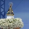 Fiéis celebram Nossa Senhora Aparecida com missas e procissões na Bahia imagem
