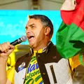 Flávio Bolsonaro não entregou sigilo completo e omitiu Dark Horse imagem