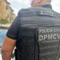 Foragido por feminicídio no RS é preso após agredir mulher em Salvador imagem