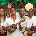 Grupo Botequim celebra 20 anos com roda de samba em Salvador imagem