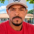 Homem é morto pelo próprio irmão ao tentar defender cunhada na Bahia imagem