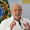 Lula pede prorrogação da votação em Salvador por ausência de ônibus imagem