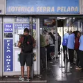 Mega-sena e Lotofácil: greve da Caixa impede resgate de R$ 400 milhões imagem