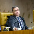Mendonça derruba sigilo das mensagens de Vorcaro a Moraes imagem