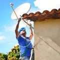 Moradores da Bahia podem receber antena parabólica gratuita; veja como imagem