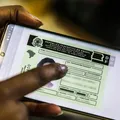 Motoristas ganham novo prazo para renovar CNH; veja as regras imagem