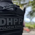 Mulher e dois filhos são executados a tiros dentro de carro na Bahia imagem