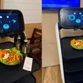Padaria brasileira “contrata” robô que serve clientes e canta parabéns imagem