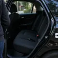 Passageiro da Uber esquece celular em carro, não recupera e recebe R$ 7 mil imagem