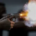 Policiais recém-formados podem levar armas para casa imagem