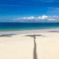 Praia paradisíaca de Salvador vira refúgio para presidentes nas férias imagem