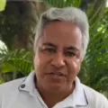 Prefeito constrói muro e passarela em área de preservação ambiental imagem