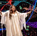 Regina Casé: "A gente fala dos assuntos mais cabeludos e todo mundo morre de rir" imagem
