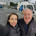 Repórter e piloto morrem após helicóptero cair durante transmissão imagem