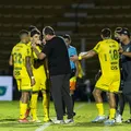 Rival do Bahia, jogador do Mirassol surpreende ao elogiar Rogério Ceni imagem