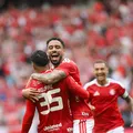 Rival do Vitória vence com gols de ex-Bahia e deixa o Z-4 da Série A imagem