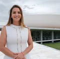 Roberta Roma segue internada em UTI após infarto e cateterismo imagem