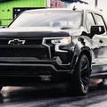 Silverado Black Widow SR: picape rebaixada com motor V8 de 684 cavalos imagem
