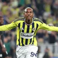 Talisca surpreende e deixa clube turco após renovação e brilho na Champions imagem