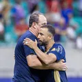 Titular do Bahia após 5 meses, Caio Alexandre se declara a Ceni imagem