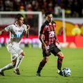 Vitória x Grêmio: onde assistir, escalações, palpites e arbitragem imagem