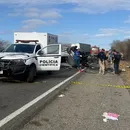 Acidente entre van e caminhonete deixa seis mortos e 15 feridos na BR