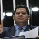 Alcolumbre admite impeachment de Alexandre de Moraes e Mendonça